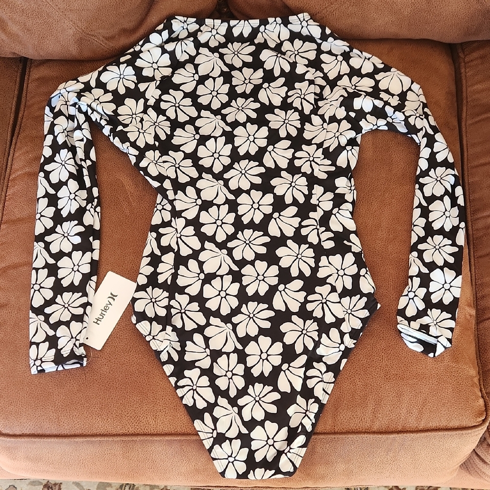 Hurley Black & White Floral Long-Sleeve One-Piece - Picture 3 of 13